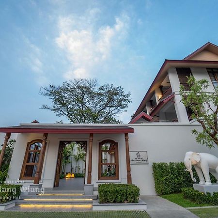 Villa Klang Wiang Chiang Mai Exteriör bild
