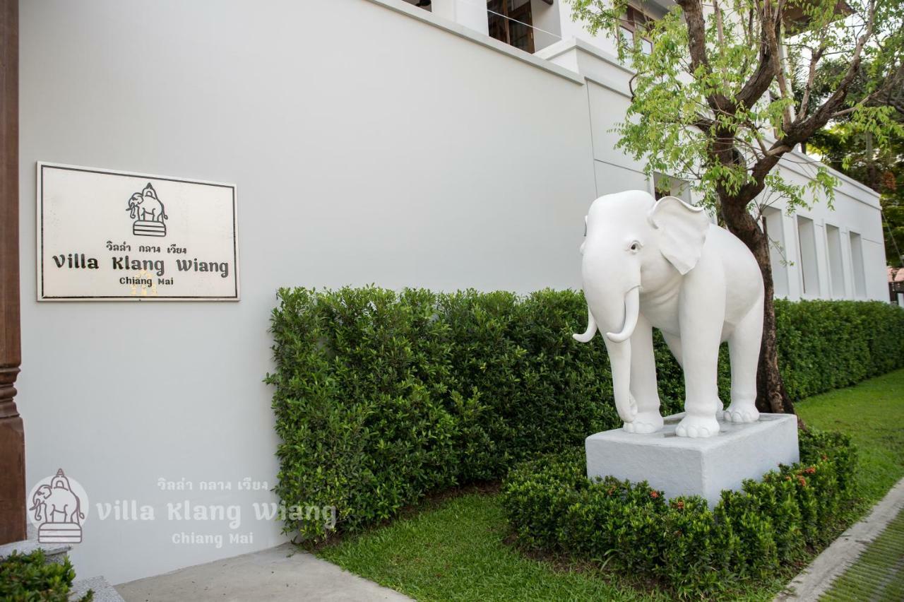 Villa Klang Wiang Chiang Mai Exteriör bild