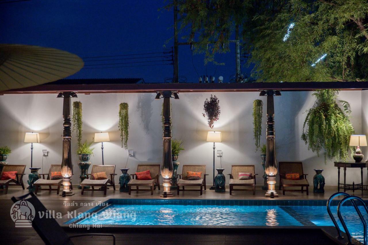 Villa Klang Wiang Chiang Mai Exteriör bild